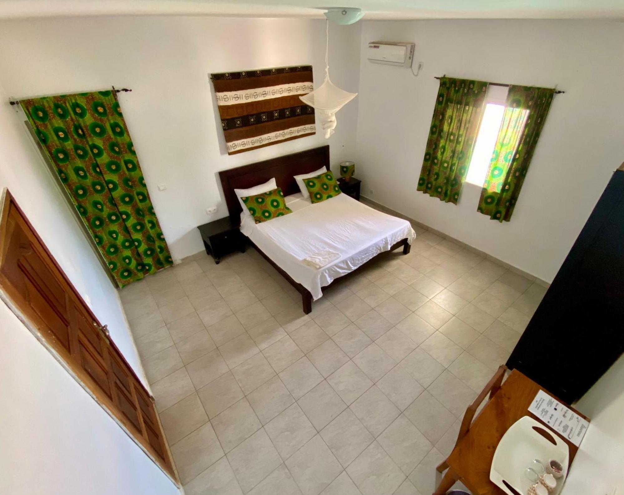 Bed and Breakfast Casa Yoss à Toubab Dialo Extérieur photo